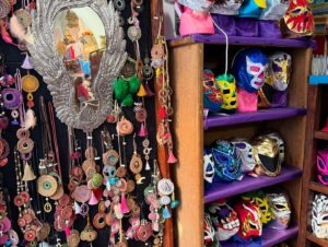 Lila Downs Instagram - Vengan a #lacasa de las artesanías matamoros 105 centro Oaxaca