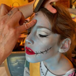 Liv Tyler Instagram - ♥️ 🌺 💀 🩸 🎃 👻 👼🏻 🌺♥️ 

🎵 Spacehog The Horror 🎵