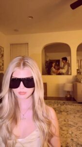 Actress Loren Gray HD Photos and Wallpapers January 2025