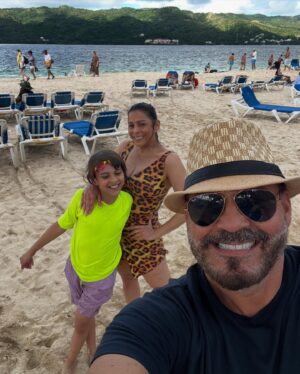 Lourdes Stephen Instagram - Qué manera de empezar el #2025 🙌🏼 #graciasDios #republicadominicana 🇩🇴
