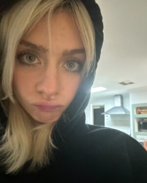 Maddie Phillips Instagram - 🏹♥️🤠 [ho-r-me]