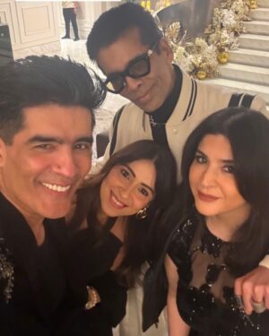 Maheep Kapoor Instagram - 1/1/25✨✨✨💝