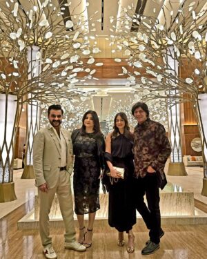 Maheep Kapoor Instagram - 1/1/25✨✨✨💝