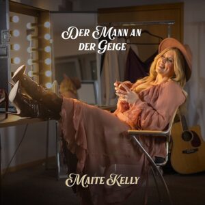 Maite Kelly Instagram - 𝑫𝒆𝒓 𝑴𝒂𝒏𝒏 𝒂𝒏 𝒅𝒆𝒓 𝑮𝒆𝒊𝒈𝒆
Weil ich nicht anders konnte …
… wird mein neuer Song gedroppt 

OUT NOW ALS STREAM UND DOWNLOAD

#newsong #outnow #dermannandergeige #music