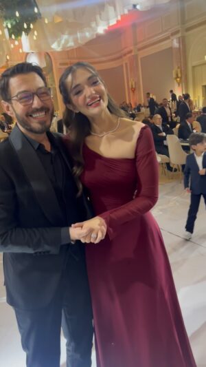 Malak Ahmed Zaher Instagram - انا من غيرك بتوه توهان ❤️ 
هاتفضل العمر كله حبيبي الأول و الأخير و احلي و احن راجل شفته و هاشوفه فحياتي كلها بحبك يا زيزو ❤️🌎🧿
اللهم دمها علي نعمة و احفظها من الزوال 🧿