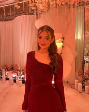 Malak Ahmed Zaher Instagram - SherifXNour🤵🏻👰🏼‍♀️✨

Stylist @sandragamil1 
Dress @manarmagdycouture 
MUA @duhamukhtar 
Hair @ebram_girgs 
Jewelry @iramjewelry_
