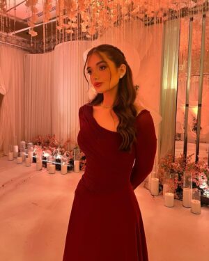 Malak Ahmed Zaher Instagram - SherifXNour🤵🏻👰🏼‍♀️✨

Stylist @sandragamil1 
Dress @manarmagdycouture 
MUA @duhamukhtar 
Hair @ebram_girgs 
Jewelry @iramjewelry_