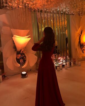 Malak Ahmed Zaher Instagram - SherifXNour🤵🏻👰🏼‍♀️✨

Stylist @sandragamil1 
Dress @manarmagdycouture 
MUA @duhamukhtar 
Hair @ebram_girgs 
Jewelry @iramjewelry_