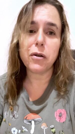 Malena Guinzburg Instagram - No para de sonarme el teléfono ☎️ preguntando si yo tengo algo que ver… 
Como siempre, prefiero salir a aclarar yo las cosas!!