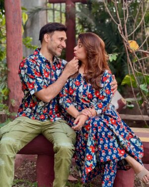 Malini Kapoor Instagram - Twinning in @erisha_brand ❤️💙