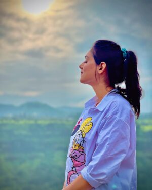 Mallika Singh Instagram - Righty said…✨
 U will never live if you are looking for the meaning of life
  Good morning SATURDAY 💫