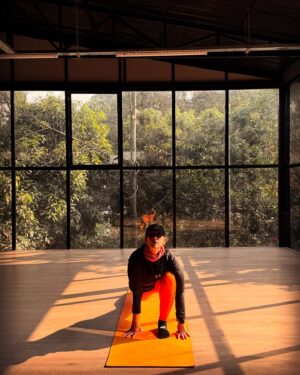 Manisha Koirala Instagram - 🌟 Don’t Skip the Stretch! 🌟

Stretching after your workout helps:
✅ Reduce soreness
✅ Improve flexibility
✅ Prevent injuries
✅ Boost recovery

Take 5 minutes to stretch—it’s the final step to crushing your fitness goals! 💪✨

What’s your favorite stretch? Share below! 👇

#PostWorkoutStretch #GymRecovery
@rushfitness.np  @seiji_inoue_