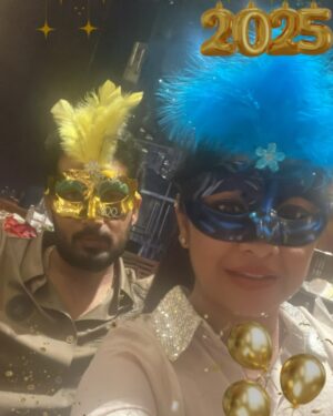 Manjula Paritala Instagram - #happynewyear 2025❤️ #shot last pic of 2024 and first pic post of 2025❤️