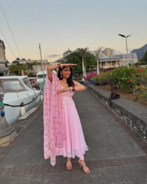 Mannara Instagram - Sharing a few stills from the final shot! Rarely do music videos offer such a scope to perform as an actor, and Tera Kasoor is truly special for that. Thank you to the wonderful team and @tseries.official for the love, support, and this beautiful opportunity!
And to my ‘Tribe’ for showering me with love n complimenting my craft