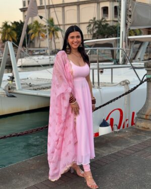 Mannara Instagram - Sharing a few stills from the final shot! Rarely do music videos offer such a scope to perform as an actor, and Tera Kasoor is truly special for that. Thank you to the wonderful team and @tseries.official for the love, support, and this beautiful opportunity!
And to my ‘Tribe’ for showering me with love n complimenting my craft