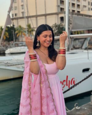 Mannara Instagram - Sharing a few stills from the final shot! Rarely do music videos offer such a scope to perform as an actor, and Tera Kasoor is truly special for that. Thank you to the wonderful team and @tseries.official for the love, support, and this beautiful opportunity!
And to my ‘Tribe’ for showering me with love n complimenting my craft