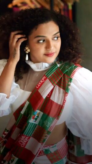 Mareena Michael Kurisingal Instagram - It's the most wonderful time of the year-Wrap yourself in Christmas magic and let the celebrations begin! 🧑🏻‍🎄💃🏻
Shop your favourite Christmas outfits from #SUTA.🥻

Kochi store- Croft, Kacheripady, Ernakulam
Trivandrum store- Marappalam Junction, Kowdiar

#christmas #xmas #christmasfashion #christmastime #love #christmasiscoming #december #shop #merrychristmas #trending #trendingreels