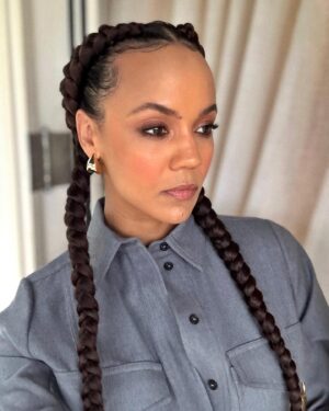 Maria Sten Instagram - thank you @ccxpoficial thank you Brazil for the love! 🇧🇷

@reacherprimevideo s3 out Feb 20th! (swipe for trailer)

dressed in @stellamccartney 
hair   makeup by @raulmelomake