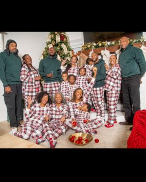 Maria Taylor Instagram - Wishing the Happiest Holidays From my Fam to Yours ❤️