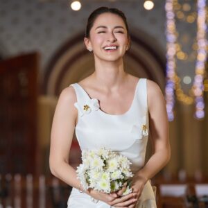 Marian Rivera Instagram - Walking down the aisle with our kids today, celebrating 10 beautiful years together. Love, GOD and family forever! #DongYan♾️ 🙏🏻☝🏻