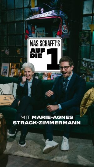 Marie-Agnes Strack-Zimmermann Instagram - 1-5! Kerzen ziehen mit Karl Lauterbach war auf‘m 5. Platz 🫠

JETZT ONLINE auf @joyn.de: Was schafft's auf die 1 🏆 Mit @strackzimmermann 🙂‍↕️ 

#worldwidewohnzimmer #wwwshow #politik #strackzimmermann #ranking #habek #amthor #quiz #spiel