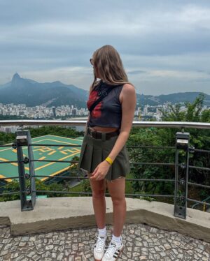 Marije Zuurveld Instagram - Should i move here?….. 🇧🇷🌴
