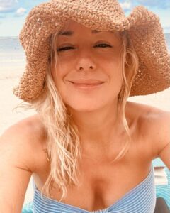 Actress Mariloup Wolfe HD Photos and Wallpapers March 2025