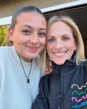 Marlee Matlin Instagram - Okay…..this is crazy…our last baby kid is now an adult…legal age…not 18, but 21 years old!!! Oh gosh, how could this be? In the blink of an eye, you grew TOO quickly before our eyes! Dad and I love you so very much…many many many times around the sun! You make us so proud as your parents. Happy birthday and now you can get rid of that fake ID you’ve had since High School. Oh yes, we knew. 🎂🤟🏼🎂🤟🏼🎂🤟🏼🎂 @isabelle.grandalski #21yearsold #babygirlalways #birthday #bestaunt #brooklynrose