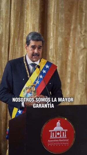 Marlene De Andrade Instagram - Pdte. @NicolasMaduro 

Como un Presidente Obrero, convoco a todos los sectores económicos, políticos, ideológicos, culturales y sociales del país a un gran #Diálogo incluyente y unitario, para que juntos avancemos hacia una gran reforma constitucional que democratice más a #Venezuela.