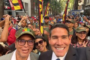 Marlene De Andrade Instagram - Acompañamos entre cantos y alegría al pueblo en la caminata desde la #AsambleaNacional hasta el Panteón Nacional, en este día donde le rendimos Honores al Maestro Luís Beltrán Pietro Figueroa 🙏🏻🙏🏻🙏🏻

🔵 El Presidente de la República Bolivariana de Venezuela, Nicolás Maduro Moros, dirige el acto de inhumación y exaltación de los restos mortales del maestro Luis Beltrán Prieto Figueroa en el Panteón Nacional. 🇻🇪🙏🏻🙏🏻🙏🏻 

¡Viva por siempre el Maestro de Maestros Luis Beltrán Pietro Figueroa ! 🇻🇪