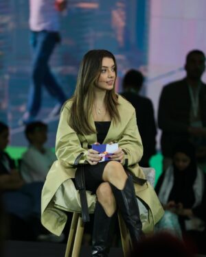 Marwa Karam Instagram - Bridging the gap between athletic excellence and brand empowerment with @jaantastic at the @1billionsummit 🔥 What an incredible session with a full house! Grateful to my @redbulluae family for the trust ♥️