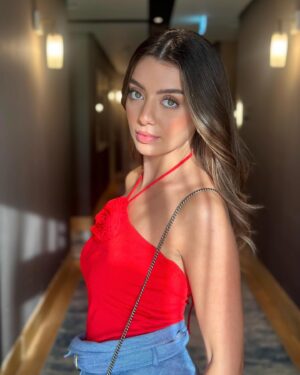 Marwa Karam Instagram - Weekend getaway @vidahotels uaq, wearing @revolvemena ♥️