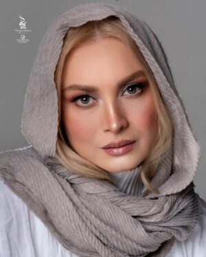 Maryam Kavyani Instagram - چهره پردازی مریم کاویانی زیبا🩵✨

Beautiful actress:
@maryam_kavyani 

Makeup artist:
@maryamrahnama__ 

Hairstylist:
@minanorozi_hairstyle 

Beauty salon:
@maryamrahnamabeauty 

Photography studio:
@falifilm 
✨
#میکاپ #مریم_رهنما #مریم_کاویانی #کک_مک #میکاپ_زمستونی #بازیگران_ایرانی #iranianactress #makeup #wintermakeup #beauty