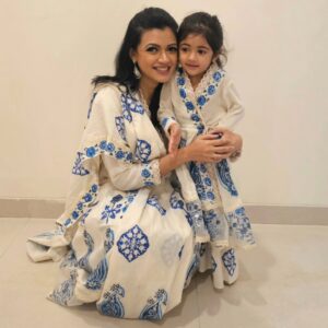 Masuma Rahman Nabila Instagram - We are wearing @baariz.bd 💙💙