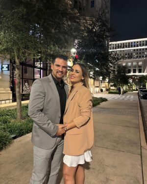 Maura Rivera Instagram - Feliz Navidad amor y paz en sus hogares 🎄🎄🎄🎄✨✨✨✨🎅🏽🎅🏽🎅🏽🎅🏽 ⛄️⛄️⛄️⛄️#feliznavidad