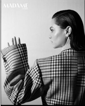 May Calamawy Instagram - I had a little too much fun shooting these for the @madamearabia December cover ❄️🤍
⁣
Big love to the team for being SO playful and making me feel comfortable to be 100% myself. Especially @racheldavisfashionstylist for making me feel so stylish and more imp setting your alarm at 11:11. @andrewdylanhair for giving me the sleek hairdo of my dreams and knowing when I needed a snack or a song change. @kateglanfield for giving me the natural look I’ve always wanted. @buzzwhitestudio for letting me bring out my inner weirdo. Always @newbottega for all your yummy clothes 🔥
⁣
Publisher:⁣ @asmaalfahim 
Editor in chief:⁣ @jessicamichault 
Production:⁣ @wmi.production 
Producer: ⁣@amaliamartinez_
Interview: @devinderbains