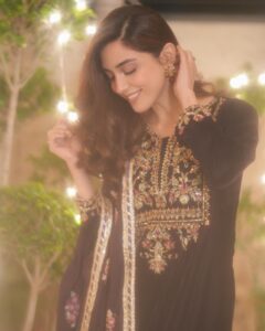 Actress Maya Ali HD Photos and Wallpapers January 2025