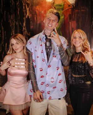 Mckenna Grace Instagram - Thank you @machinegunkelly and @1075theriver for having me:)💕🎶 and thank you @joeandohirsh for making me the most beautiful dress, I feel lucky to have worn it🩰🩷 ( pics by @muller.mov & @catherinepowell )