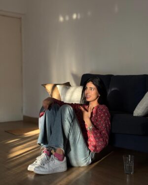 Medha Rana Instagram - Moody meddy🎀 
immaculately captured by @dhrvsngh 🌀
