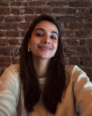 Meenakshi Chaudhary Instagram - 2024 ✨✨✨✨