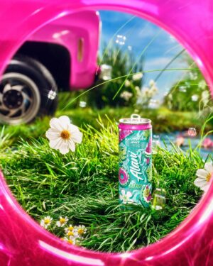 Megan Moroney Instagram - WATERMELON WAVE GOT A FLAVOR ENCORE! 🍉🎤

New look AND taste ft. @megmoroney 🌸🎶