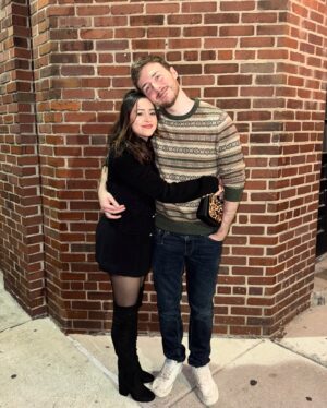 Megan Nicole Instagram - Photos from Thanksgiving courtesy of my mom. We never take enough pictures together, so thanks for snapping some @ mom lol

Cooper has been out with the flu, so no @meganandcooper streams this week, but we hope to be back soon🤍