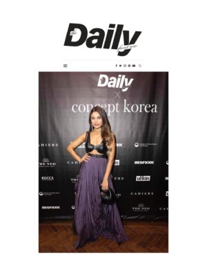 Megha Bajaj Instagram - Sending this pic to NASA, cause l'm a star 💫 

More NYFW things.
📷: @dailyfrontrow