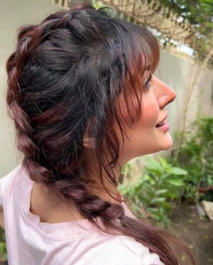 Mehwish Hayat Instagram - 🐣🤌🏻⚡️

Braids by @iamazeemabbasi
Photography @afsheen.hayat