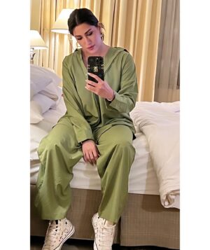 Mehwish Hayat Instagram - ♥ 
🌱