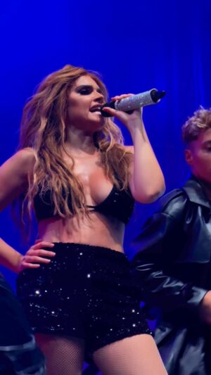 Melody Ruiz Instagram - Este año estaremos de concierto en muchos lugares de España! Deseando estoy de veros!!! ❤️😍