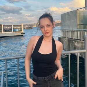 Merve Ateş Instagram - Yılın en sevdiğim zamanlarına doğru 🫡
