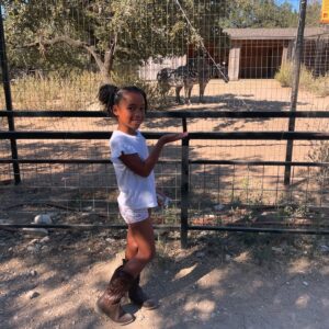 Michelle Madrigal Instagram - Happy 7th Birthday to my beautiful Anika! 🎉 
I pray that as you grow, you always keep an obedient heart and trust in God’s plan for you. He will guide you and fulfill your biggest dreams. I love you so much and can’t wait to see all the wonderful things you’ll do! 💖