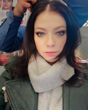Michelle Trachtenberg Instagram - New York State of mind…..the higher the hair 😜 #blueeyes
