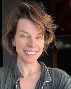 Milla Jovovich Instagram - It’s my Birthday!! Wanted to find something more glamorous but then just didn’t have the energy and took some pajama selfies😂 I can’t believe I’m 40 something already!!! Not 50 but the wrong side of 48🤪 Thabk you everyone for being on this journey with me! I’m so grateful for all my blessings. My family who make everyday worth waking up for, my work which has brought me so much fun and success and my fans who have accepted me with so much love and shown such fierce devotion to all my endeavors! I love you guys!!🥳🥳🥳❤️❤️❤️